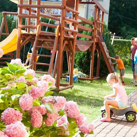 ベッド・アンド・ブレックファスト Sloneczny Dwor