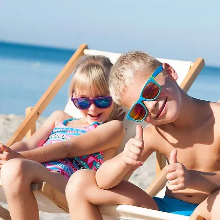 Sloneczny Dwor ベッド・アンド・ブレックファスト 4*