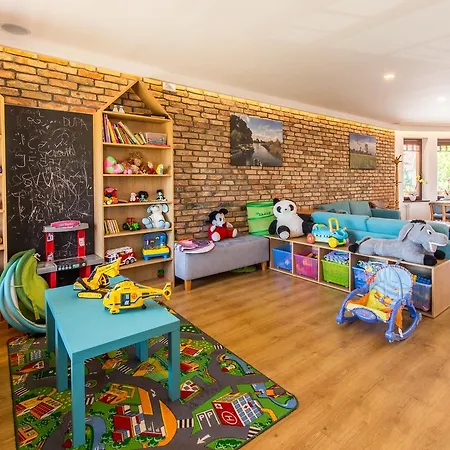 Sloneczny Dwor Bed & Breakfast Krynica Morska
